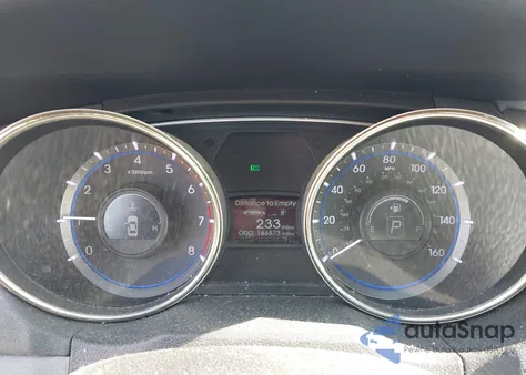 2013 Hyundai Sonata Se z USA, uszkodzony, nr VIN 5NPEC4AC9DH687307